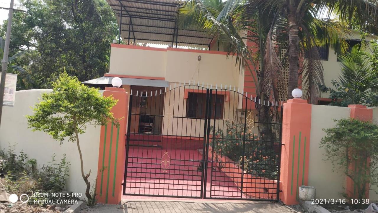 Hemharsh Holiday Home With Pool Karjat Esterno foto